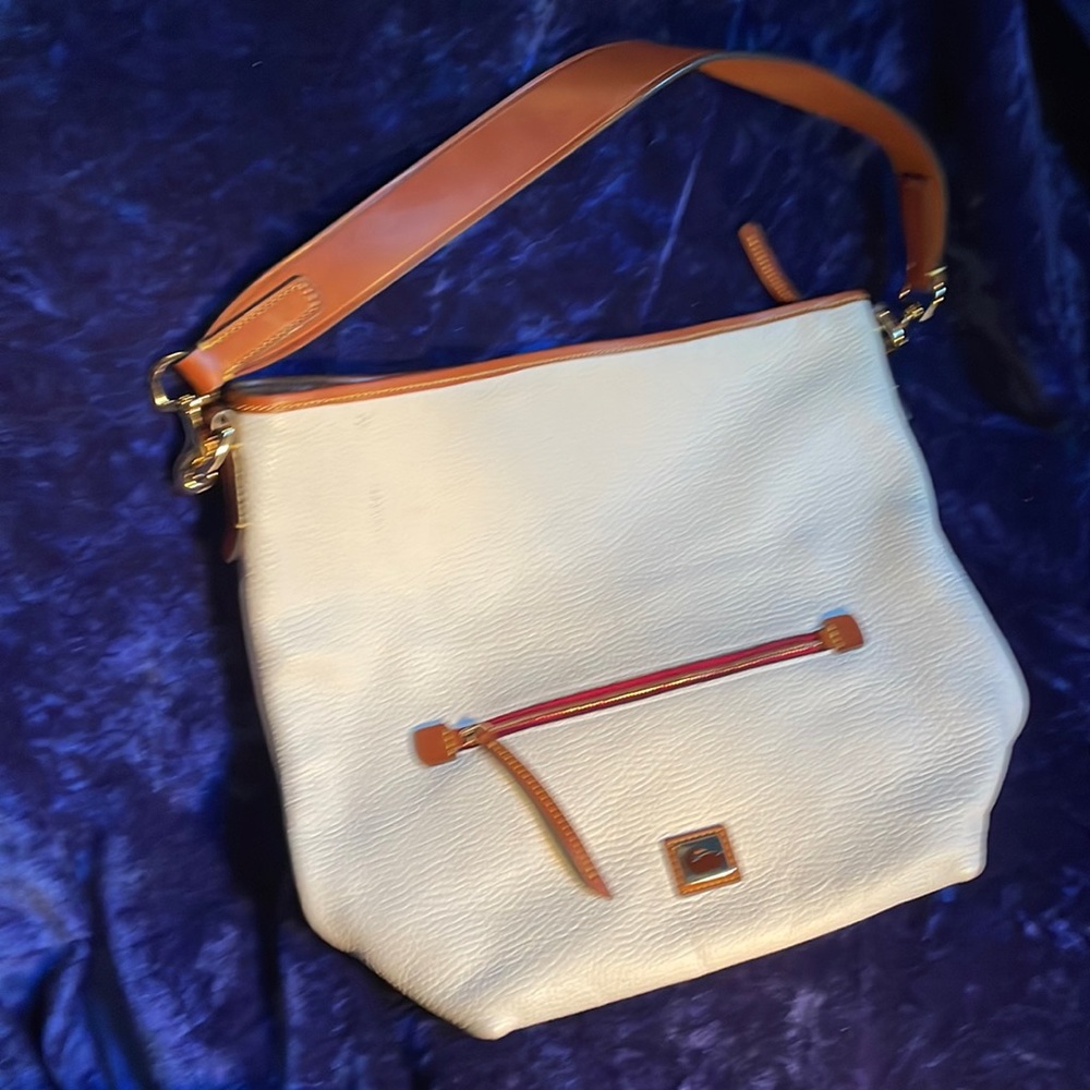 White Dooney Bourke shoulder bag